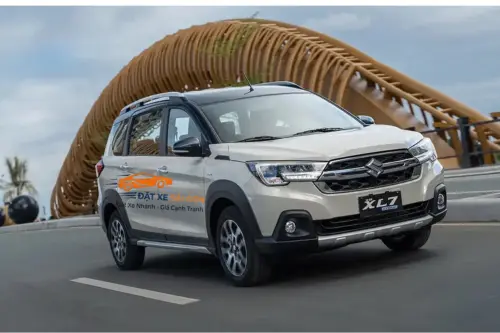 thue-xe-7-cho-datxesaigon2