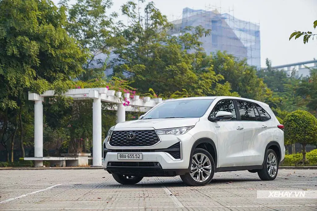 Xe 7 chỗ rộng