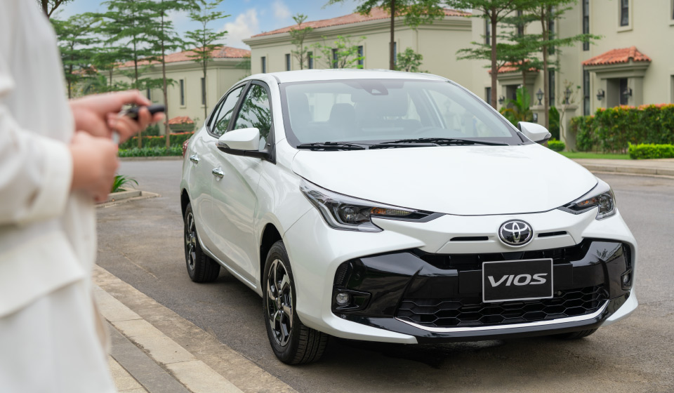 Xe 4 chỗ