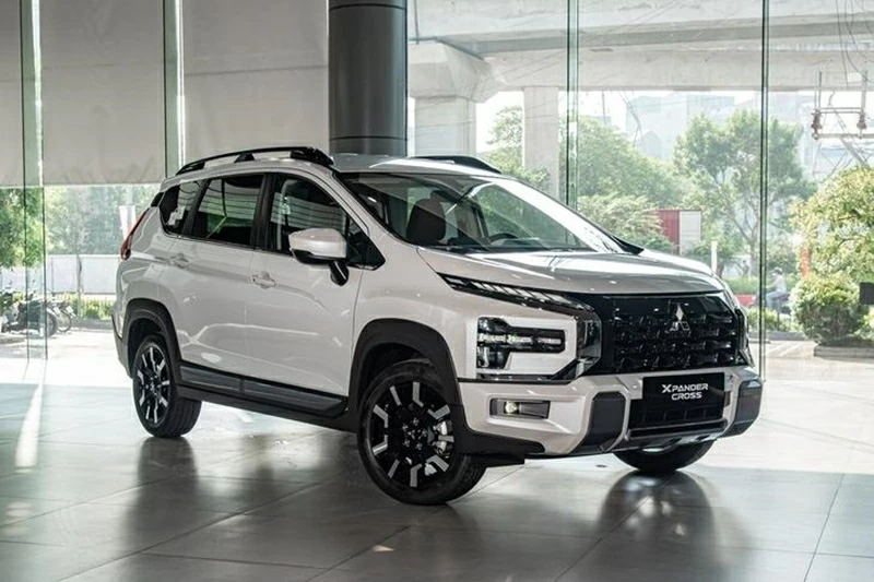 Xe 7 chỗ