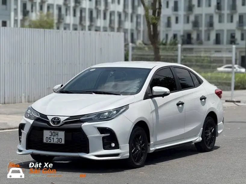 Xe 4 chỗ
