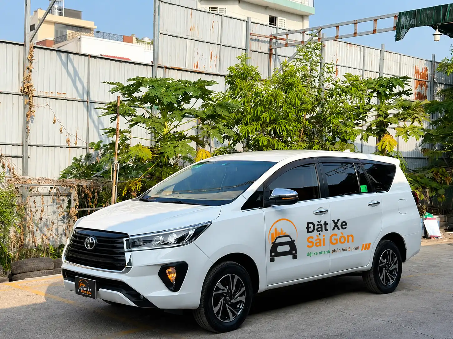 Xe 7 chỗ rộng - Đặt Xe Sài Gòn