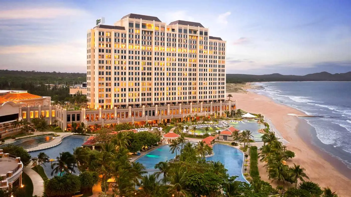 Hồ Tràm Brvt nhìn từ xe riêng Đặt Xe Sài Gòn
