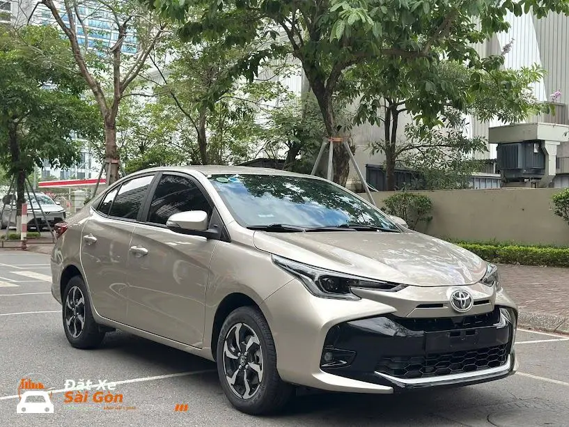 Xe 4 chỗ