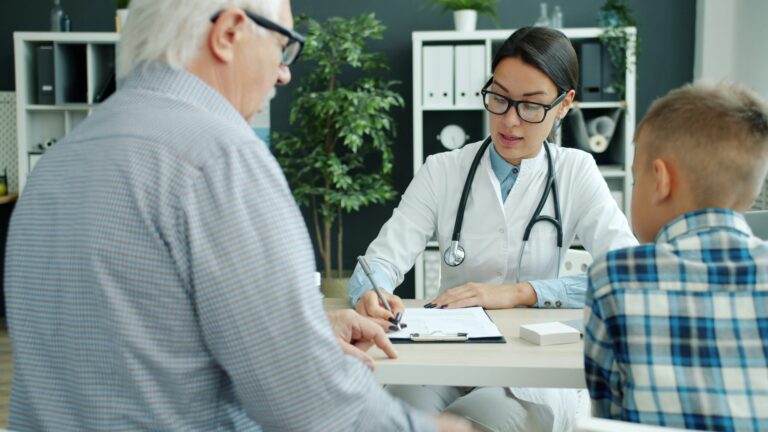 Thuê Xe Đi Khám Bệnh Viện Ung Bướu